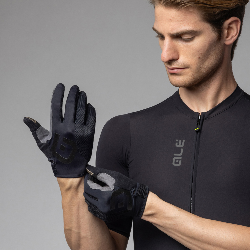 Guanto Alè FANGO NERO