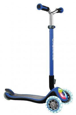 Monopattino Globber Elite Prime - blu navy con ruote e superficie luminosa